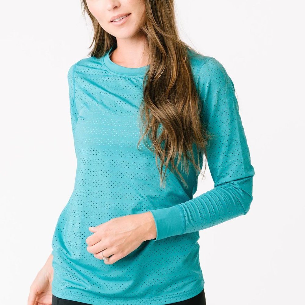 NWT ZYIA Teal Chill Long Sleeve T - Large